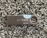 USB 16G kingston
