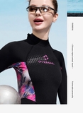 Bộ bơi giữ nhiệt nữ, dáng dài tay quần ngắn, màu đen hồng, vải 1.5mm Dive & Sail
