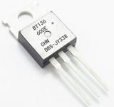 BT136-600E NXP TO220 TRIAC 4A 600V (7B3)