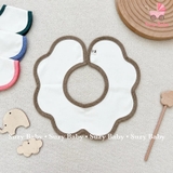 Yếm cổ hoa Hàn Quốc Vella Bunnie Blossom (Viền nâu)