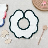 Yếm cổ hoa Hàn Quốc Vella Bunnie Blossom (Viền xanh rêu)