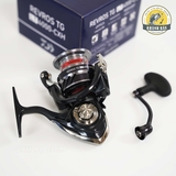 Máy Daiwa REVROS 2021