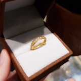 Sparkling gold 10k ring