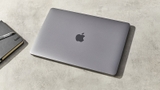 Cách để MacBook vẫn hoạt động khi gập màn hình cực đơn giản