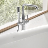 Vòi bồn tắm độc lập Grohe Essence + Đế âm (23491001 + 45984001)