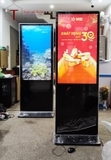 cho-thue-standee-dien-tu-man-hinh-quang-cao-cam-ung-ha-noi-gia-re