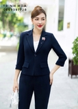 Bộ áo vest với quần tây thanh lịch