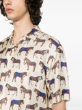 Gucci horse-pGucci horse-print silk shirtrint silk shirt