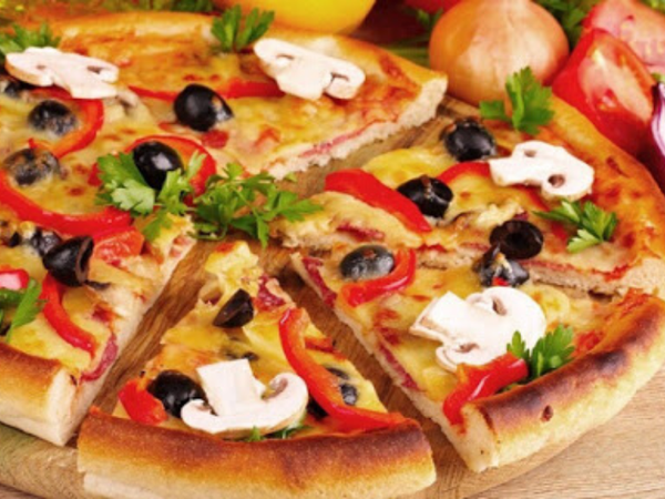 Làm bánh pizza bằng nồi chiên không dầu