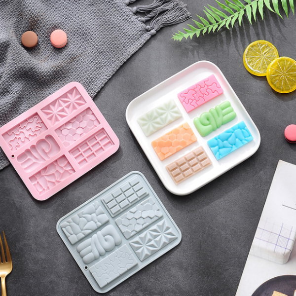 Khuôn silicon đổ socola bức tường hoa văn