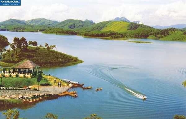 Tour Hà Nội - Hồ Thác Bà 2 Ngày 1 Đêm
