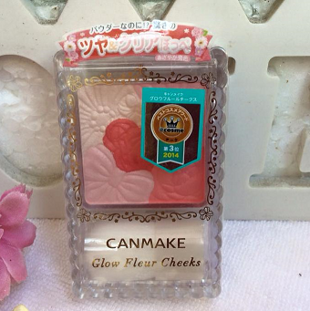 Phấn má hồng Canmake Glow Fleur của Nhật