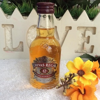 Rượu CHIVAS 12 (chai 50ml )