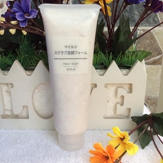 Sữa rửa mặt tẩy tế bào chết Muji Face soap scrub của Nhật