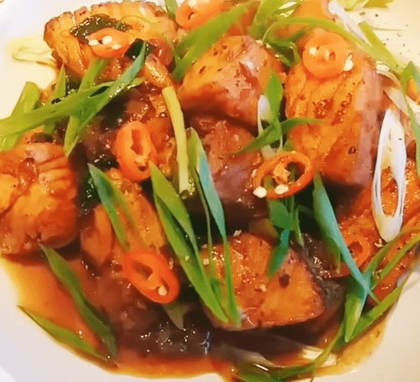 Cá hồi fillet Na Uy kho