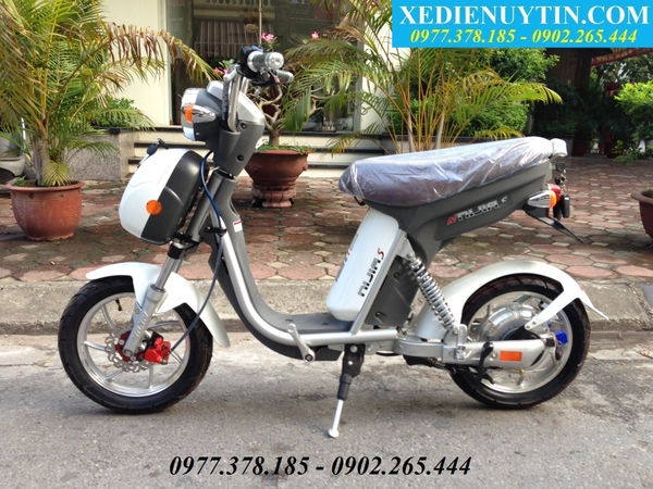 Bán xe Honda Winner 150cc màu xanh trắng đời 2017 xe đẹp như mới  5giay