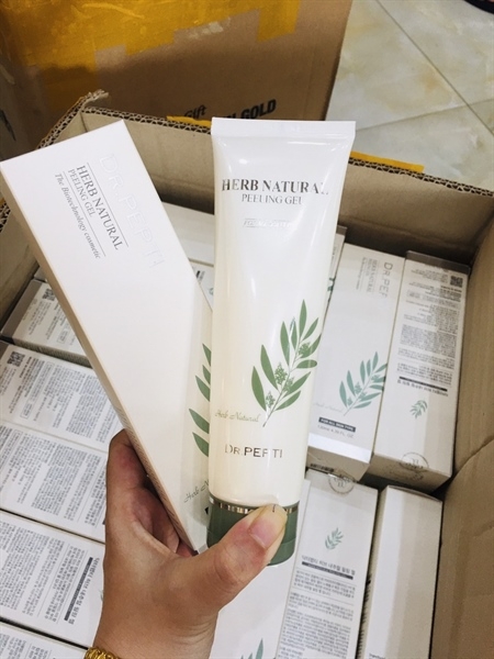 Tẩy Da Chết DR.PEPTI+ Herb Natural Peeling Gel 130ml
