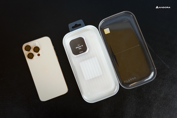 Ốp lưng ELAGO Buckler Case iPhone 14 Pro