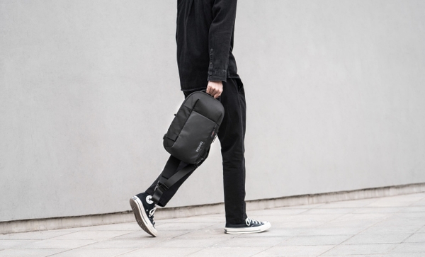 Túi đeo đa năng Tomtoc Crossbody EDC Sling Bag 11 inch A54