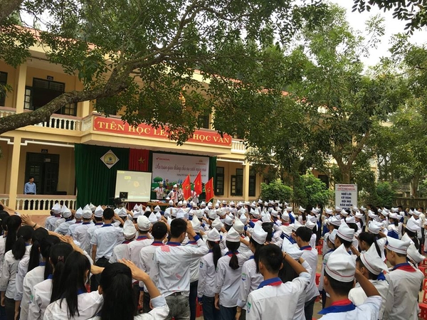 An toàn giao thông cho nụ cười ngày mai” cho học sinh trường THCS Quảng Đông – TP. Thanh Hóa