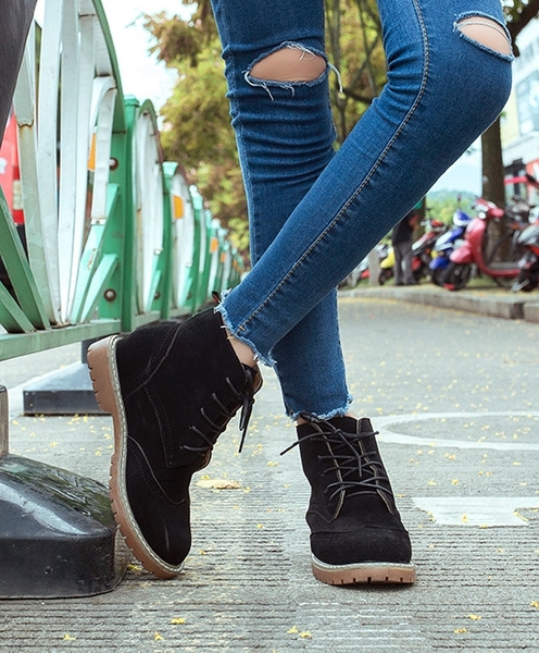 Sẽ ra sao nếu bạn chọn giày boot không phù hợp với vóc dáng?