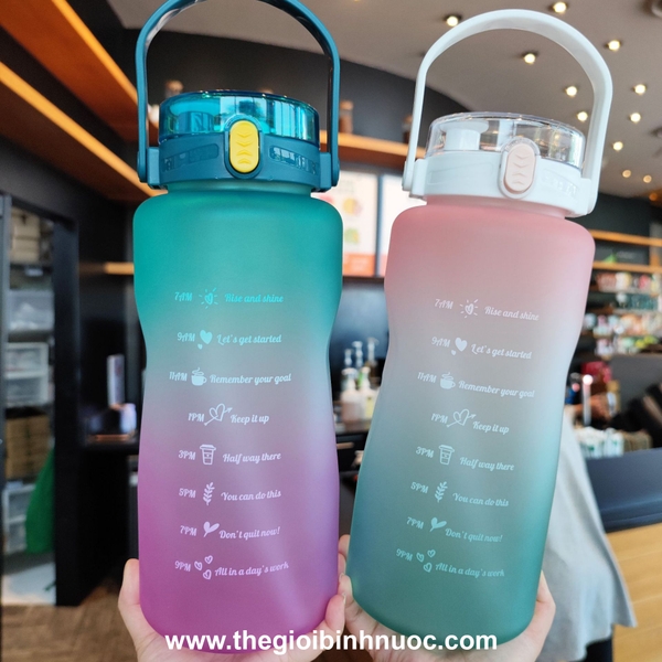 Bình Nhựa Nhắc Uống Nước 2000ML