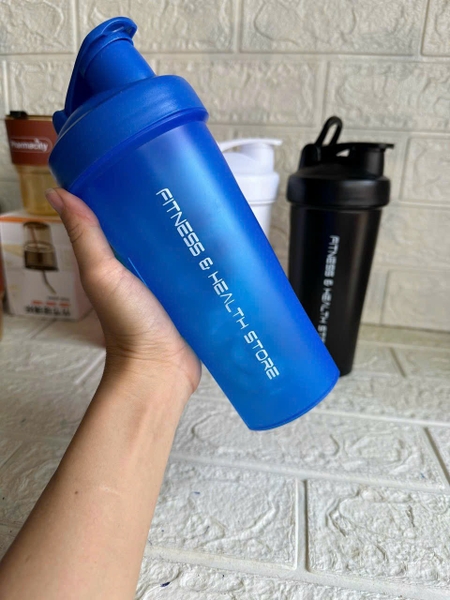 Sỉ In Khắc Logo Bình Nhựa Shaker 550ML