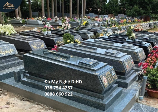 Hình ảnh về Lăng mộ đá công giáo tại Quảng Trị