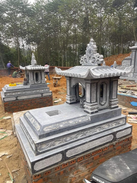 Hình ảnh về Lăng mộ đá hai mái tại Quảng Trị