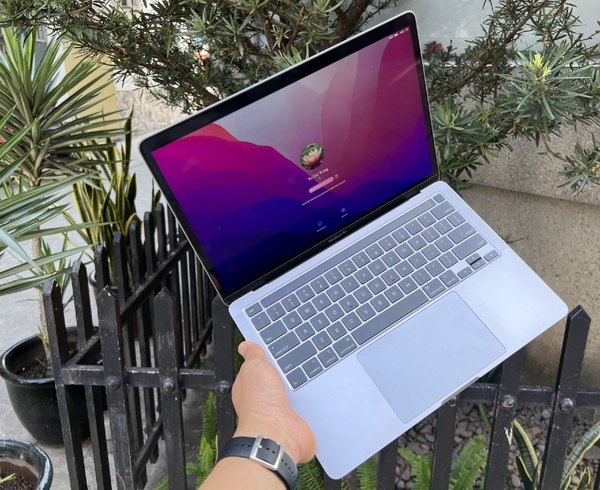 780) WinもMacBook Pro 13インチ2020/i7/16/512