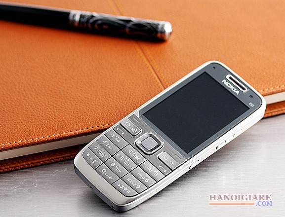 ** Điện Thoại Cổ Nokia E52 Chính Hãng