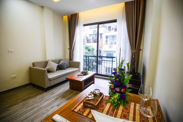 Xuan Hoa Apartment No.15（新築） _______900$~1,200$_______