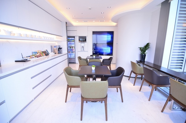 CEO Suite Serviced Office (Lotte) _______75$~100$/m2_______