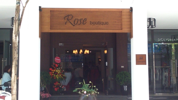 Rose Boutique（新築） _______850$~2,500$_______