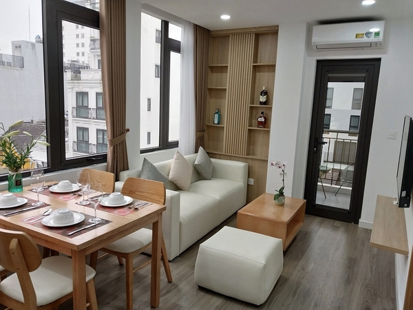 EL MEJOR Serviced Apartment（新築） 1,200$ ~ 1,500$