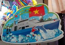 Lồng đèn biển đảo Việt Nam đang áp đảo đèn Trung Quốc Lồng đèn biển đảo Việt Nam đang áp đảo đèn Trung Quốc