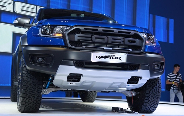 đầu xe bán tải ford ranger raptor 2019