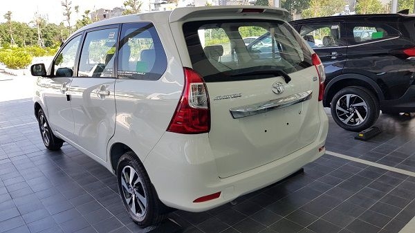 Phần đuôi xe Avanza 2019