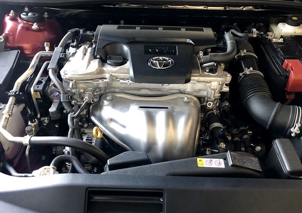 toyota camry 2019 nhập khẩu chính hãng thái lan