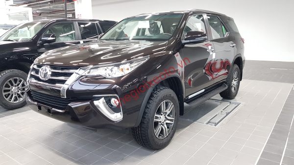 Giá xe Toyota Fortuner 2019 chính thức