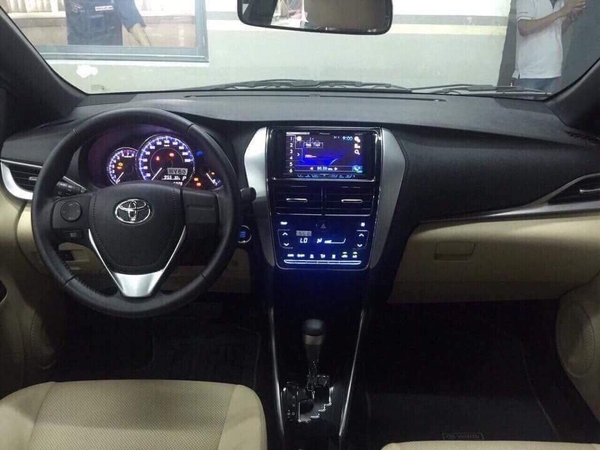 Toyota Yaris nhập khẩu 2019