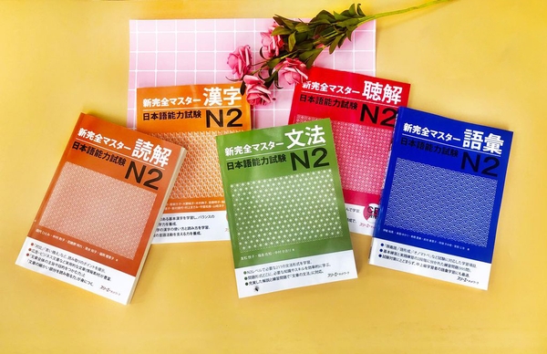 Top  bộ sách luyện thi JLPT  N2 cực sát, giúp bạn tự tin thi đỗ điểm cao