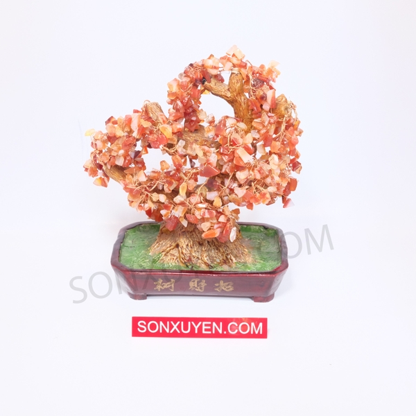 Cây đá thạch anh đỏ phong thủy cao 27,5 cm, dài 18,5 cm. Mã SP000281