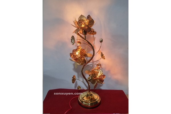 Đèn thờ Hoa Sen mạ đồng, cao 55 cm, giá 1 đôi, mẫu số 05/4-11
