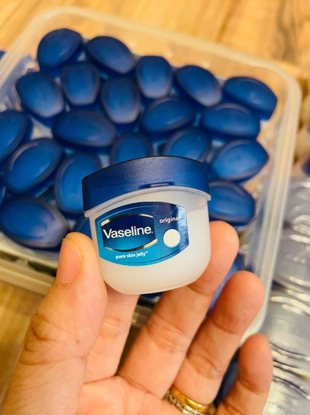 Son dưỡng môi Vaseline jelly 7g