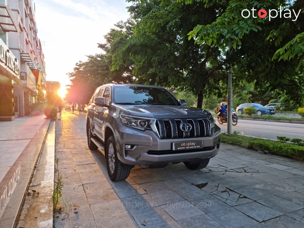 8 phụ kiện vừa sang vừa an toàn cho Land Cruiser Prado 2021