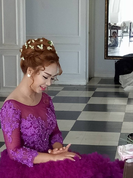 NHỮNG MẪU TÓC CƯỚI ĐẸP DÀNH RIÊNG CHO CÔ DÂU TÓC NHUỘM