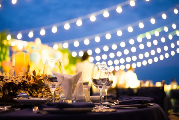 XU HƯỚNG TỔ CHỨC CƯỚI ROOFTOP ĐANG ĐƯỢC ƯA CHUỘNG