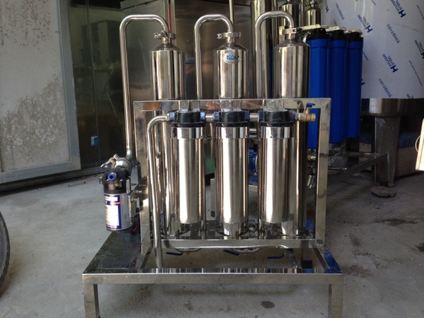 Máy lọc rượu loại công suất nhỏ 30-40 lit/h.