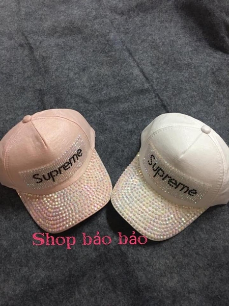 Nón kết nữ Supreme